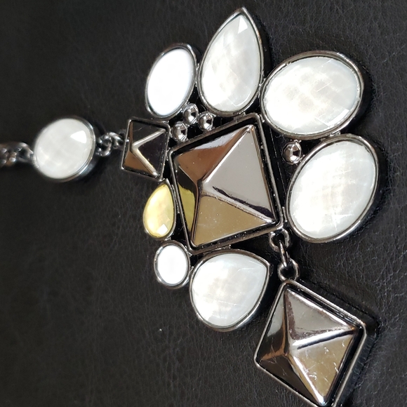 Necklace - Picture 4 of 5